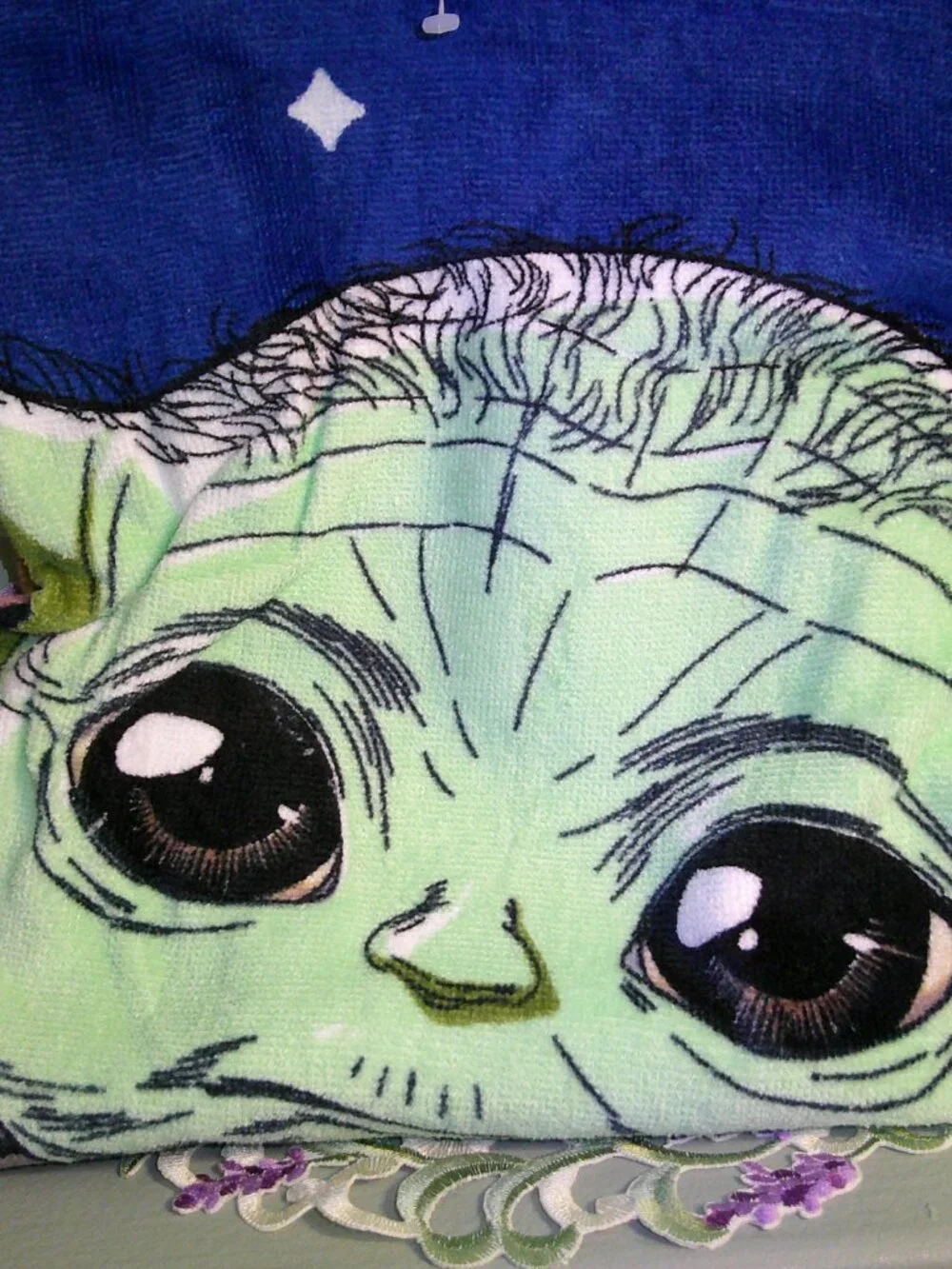 Star Wars Mandalorian Baby Yoda Grogu adorable beach towel 28 x 58 in NWT